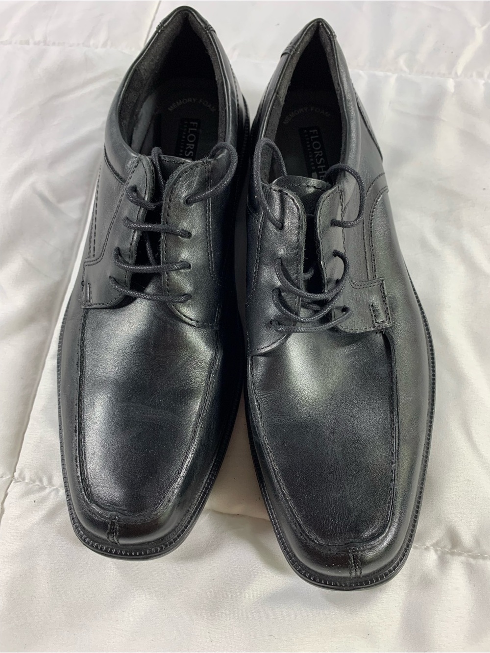 Pre loved FLORSHEIM shoes mens size 9.5